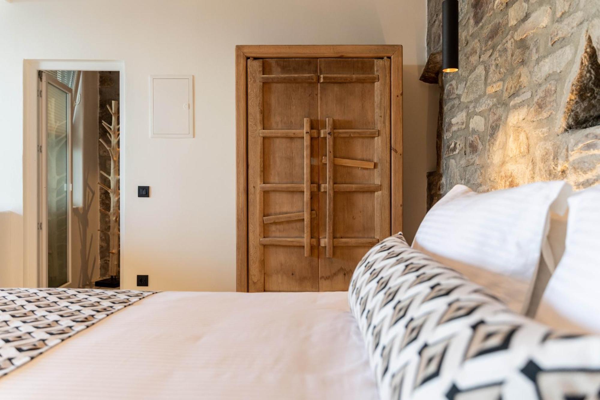 Makani Suites Ano Mera Bagian luar foto