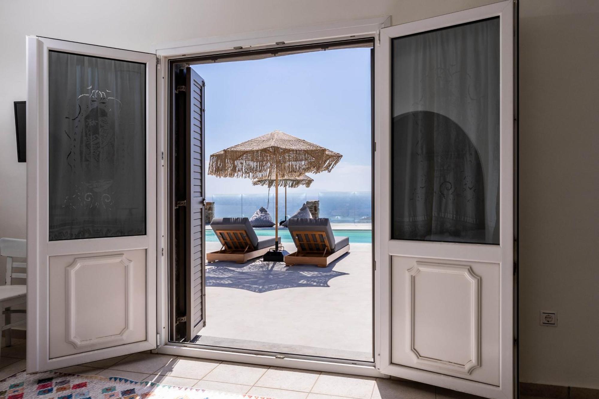 Makani Suites Ano Mera Bagian luar foto