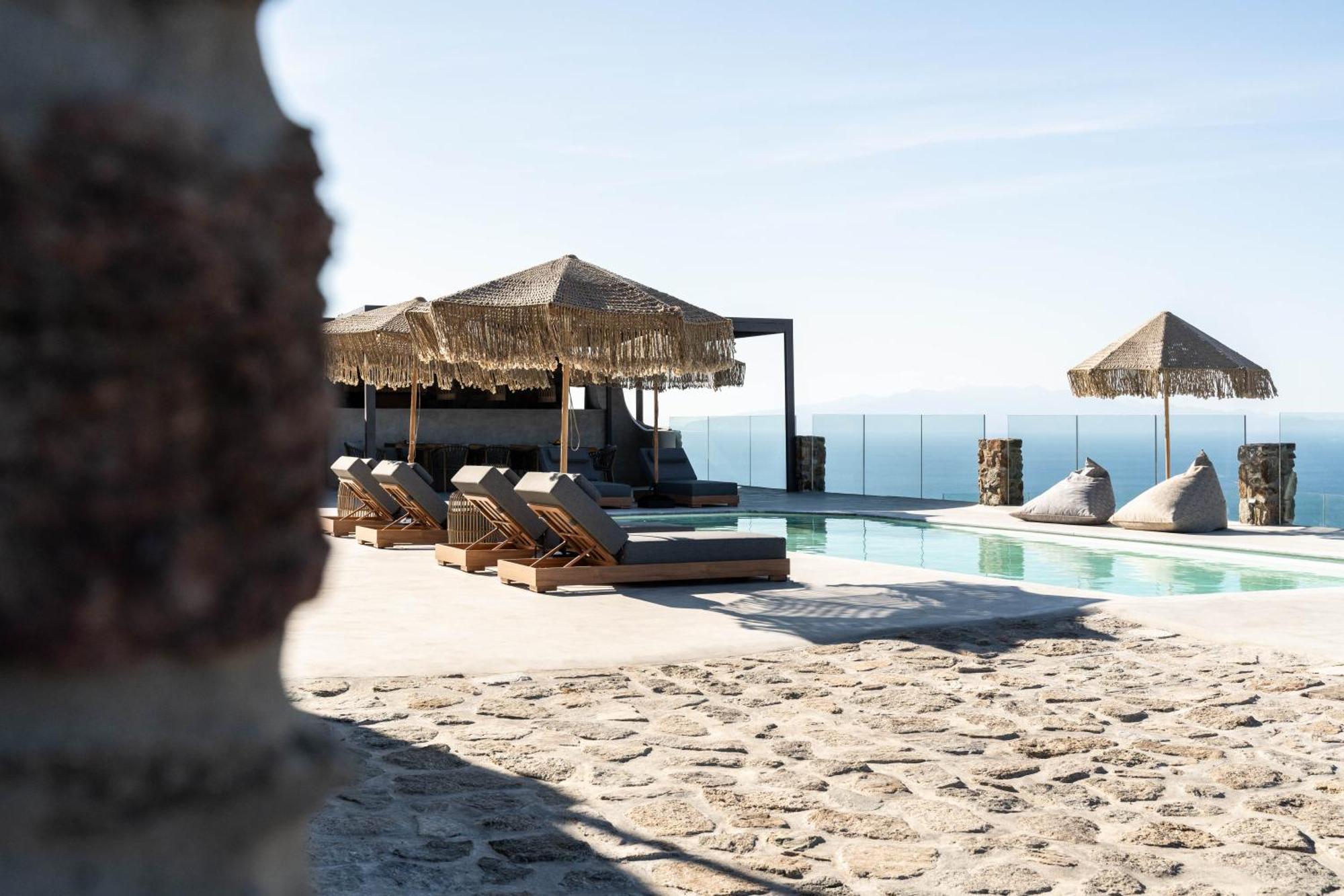 Makani Suites Ano Mera Bagian luar foto
